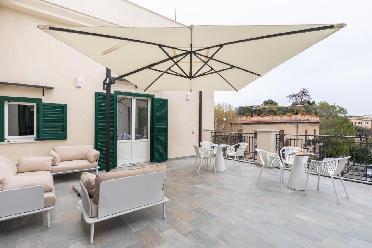 Principe Di Paterno - Budget Double Rooms & Breakfast - Palermo — Photos 3
